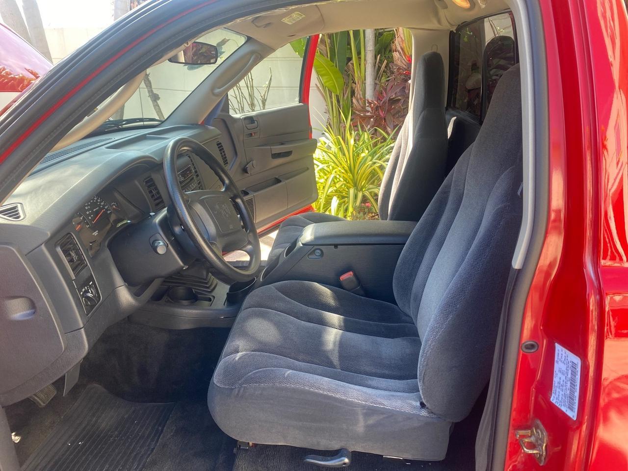 2003 Dodge Dakota SXT FL OWNER LOW MILES 43,924 5 SPD Pompano Beach FL