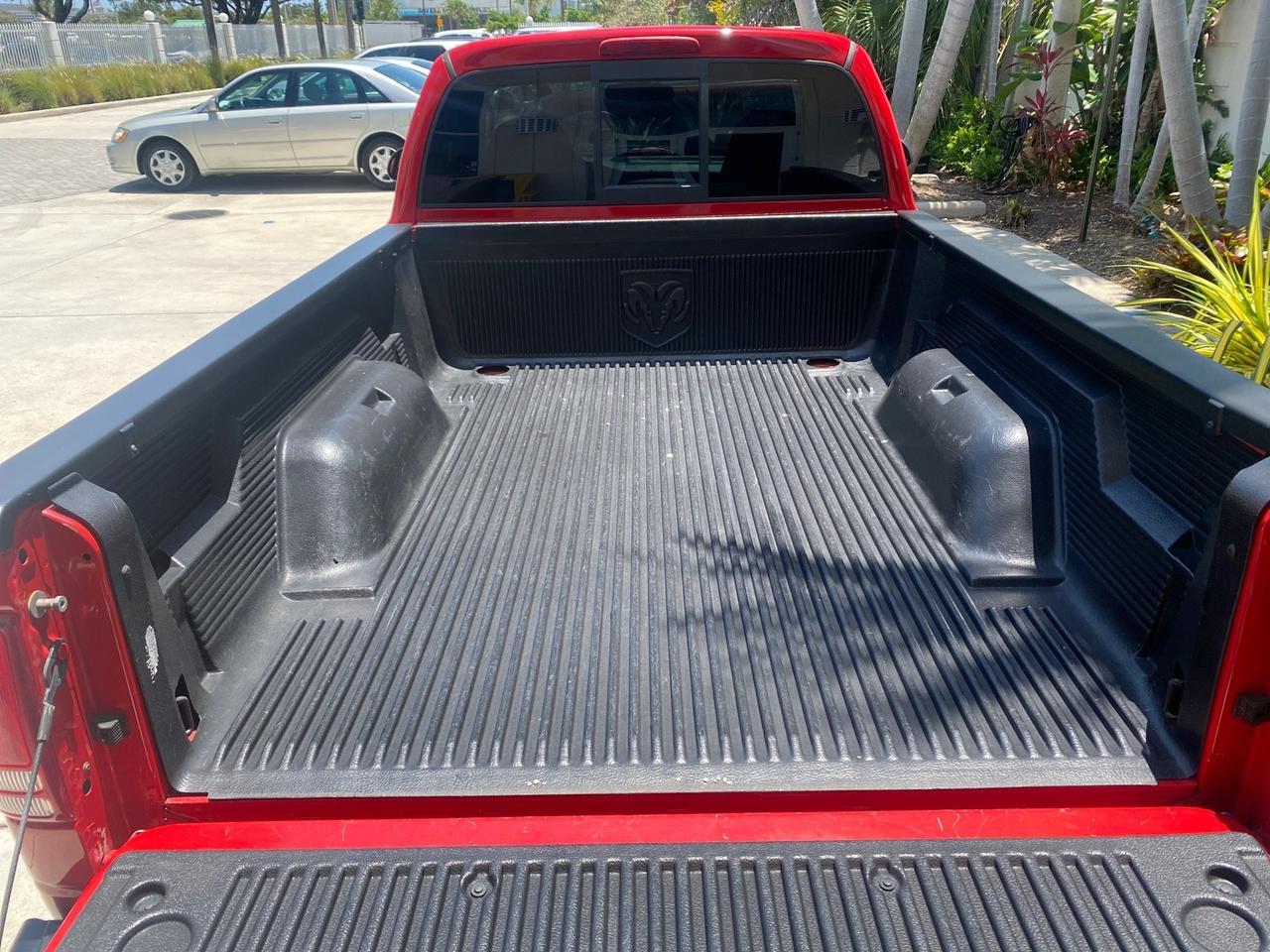 2003 Dodge Dakota SXT FL OWNER LOW MILES 43,924 5 SPD Pompano Beach FL