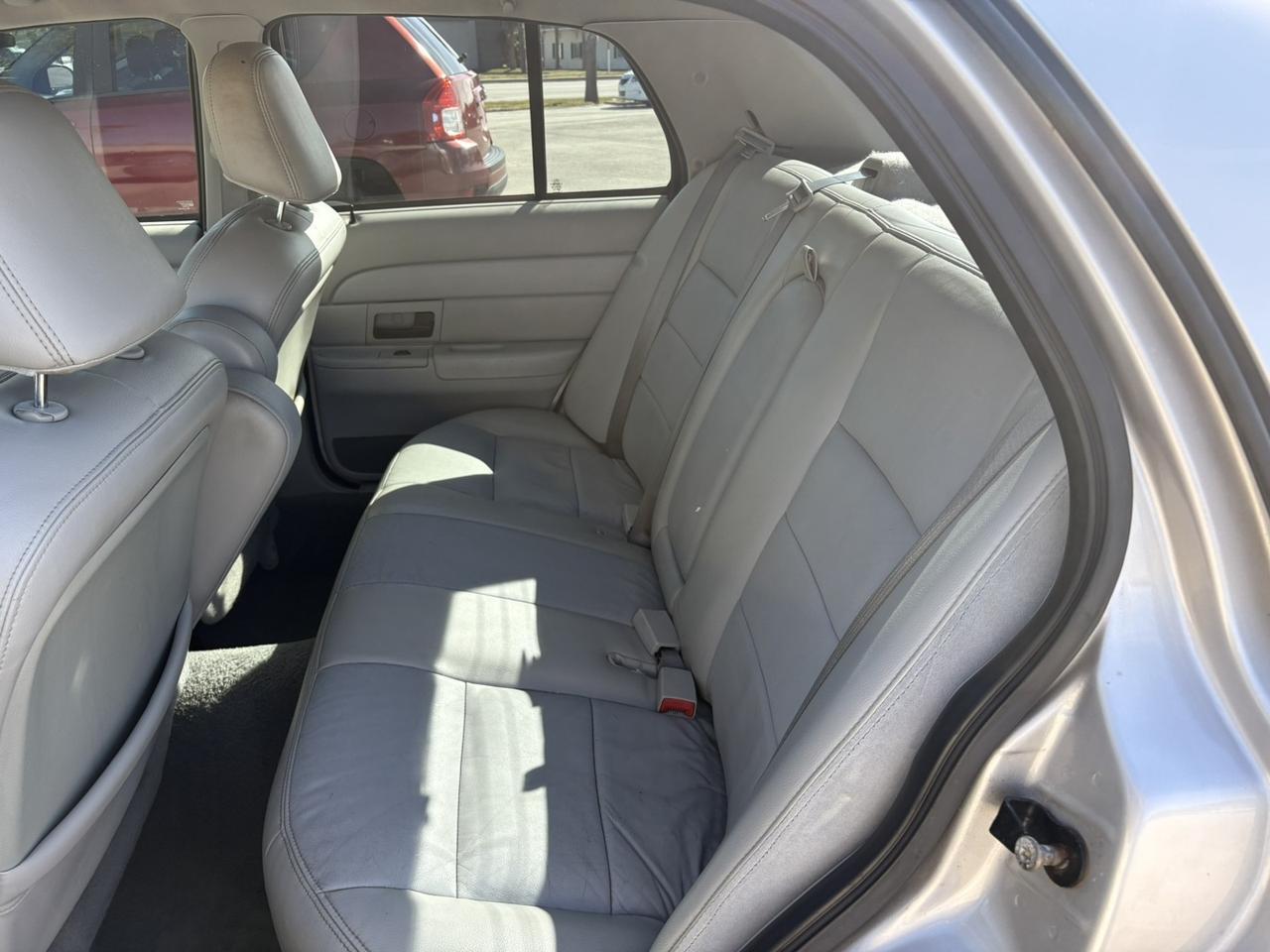 2003 Ford Crown Victoria LX Fort Pierce FL