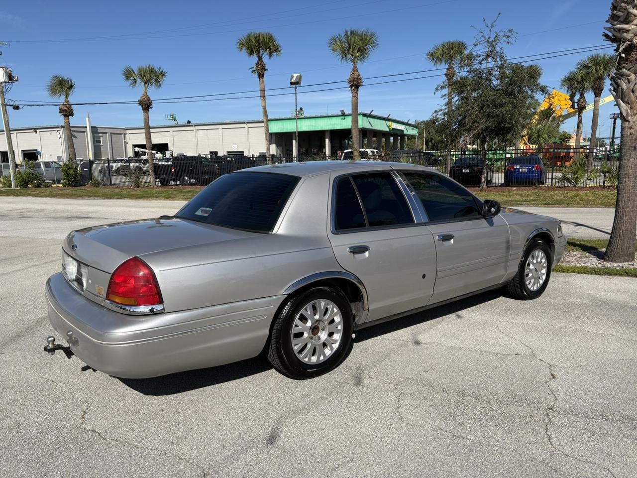 2003 Ford Crown Victoria LX Fort Pierce FL
