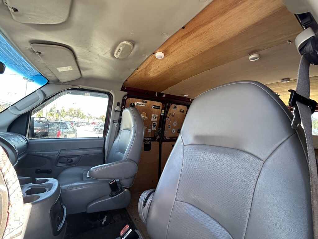 2003 Ford E-150 Commercial Crestwood KY