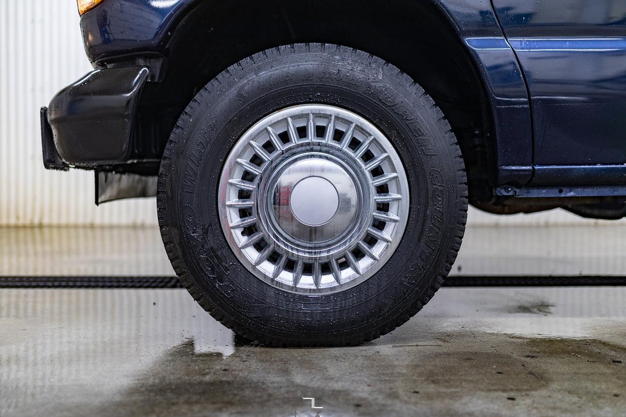 2003 Ford E-250 Cargo Van Red Deer AB