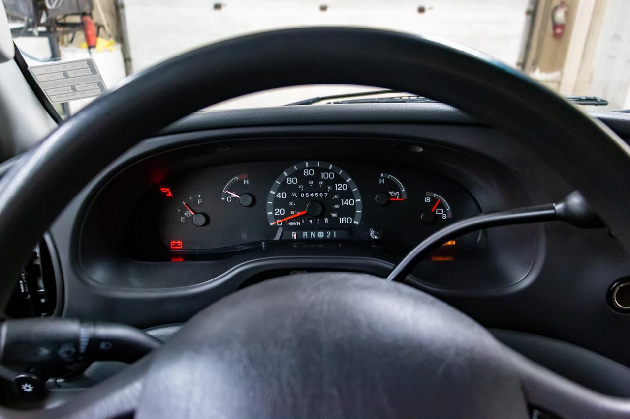 2003 Ford E-350 XLT 15 Passenger Red Deer AB