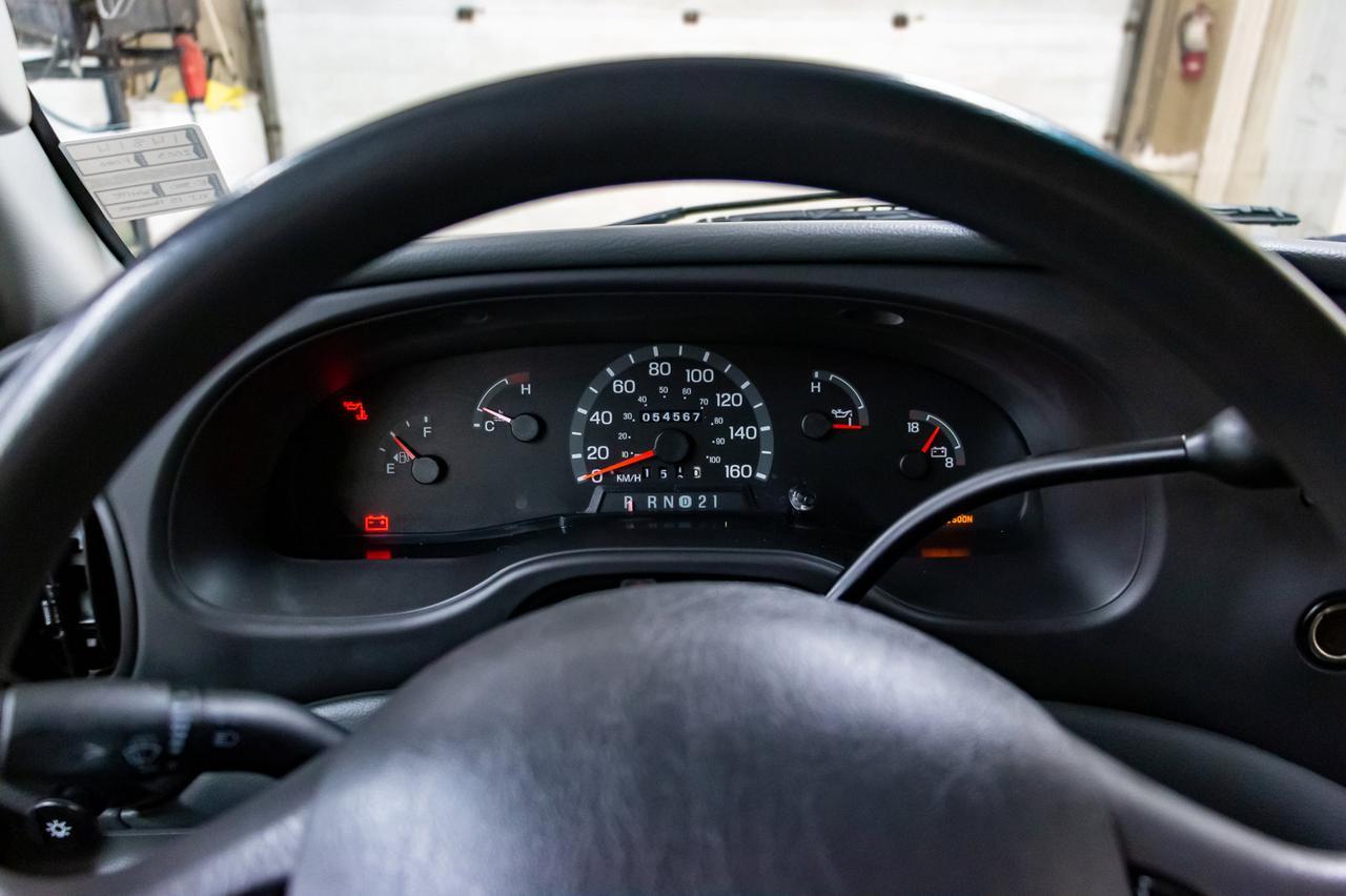 2003 Ford E-350 XLT 15 Passenger Red Deer AB