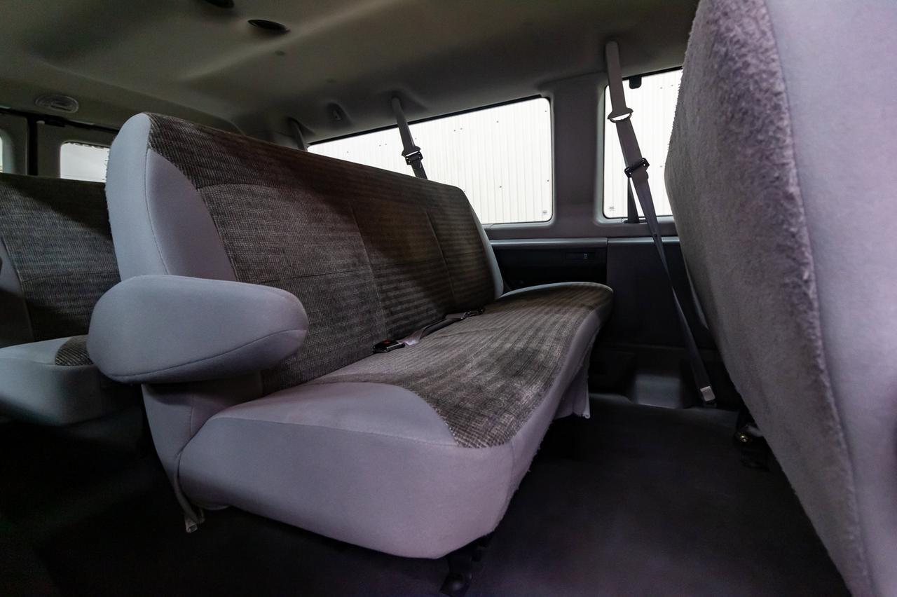 2003 Ford E-350 XLT 15 Passenger Red Deer AB