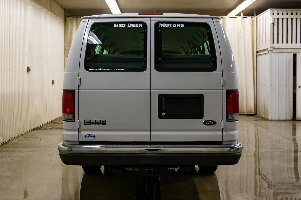 2003 Ford E-350 XLT 15 Passenger Red Deer AB