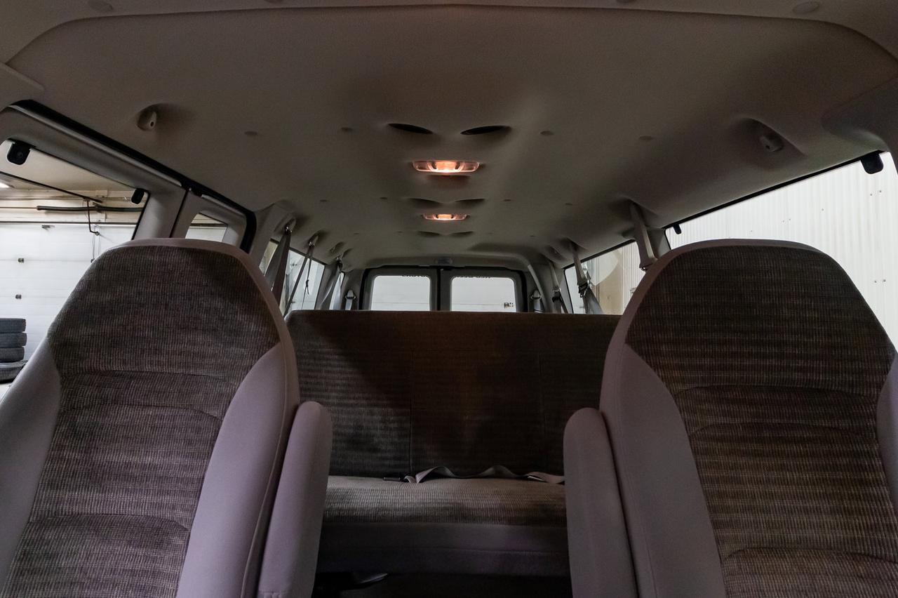 2003 Ford E-350 XLT 15 Passenger Red Deer AB