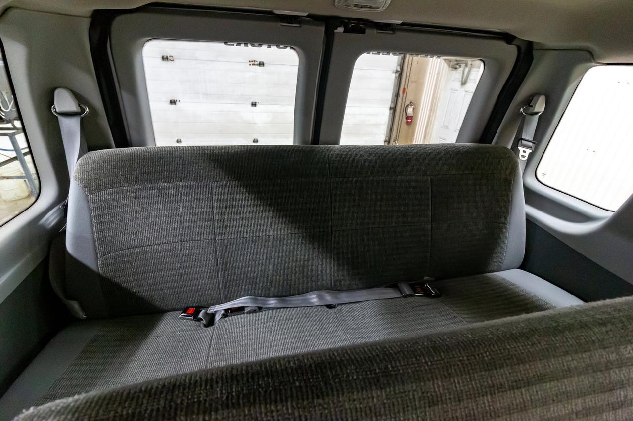 2003 Ford E-350 XLT 15 Passenger Red Deer AB