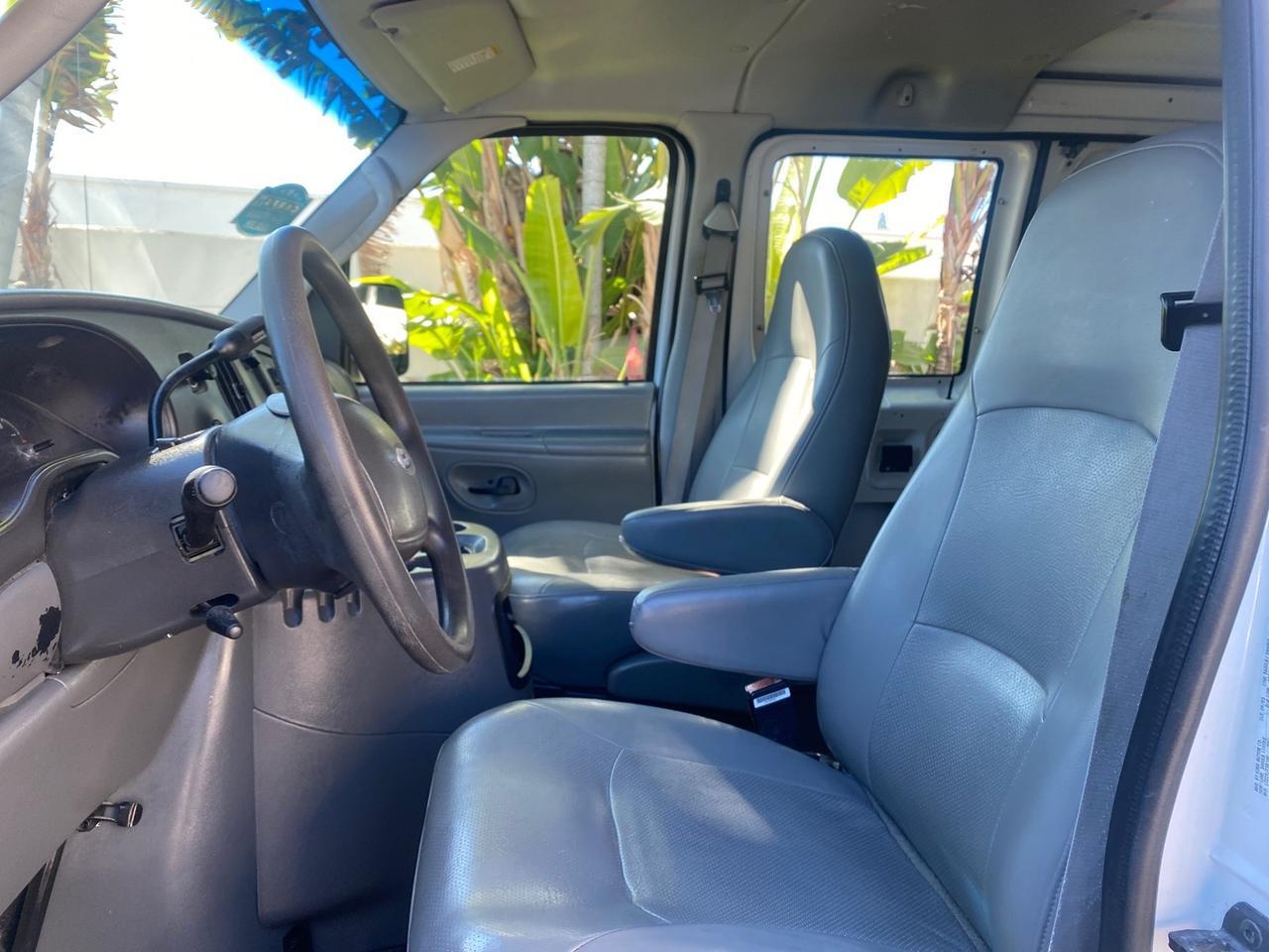 2003 Ford Econoline Cargo Van E 250 SUPER CARGO LOW MILES 67,419 Pompano Beach FL