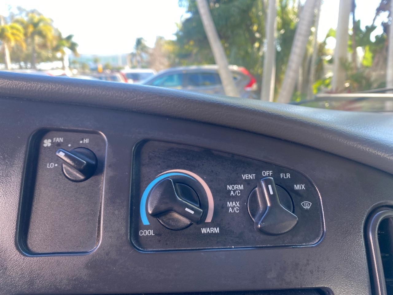 2003 Ford Econoline Cargo Van E 250 SUPER CARGO LOW MILES 67,419 Pompano Beach FL