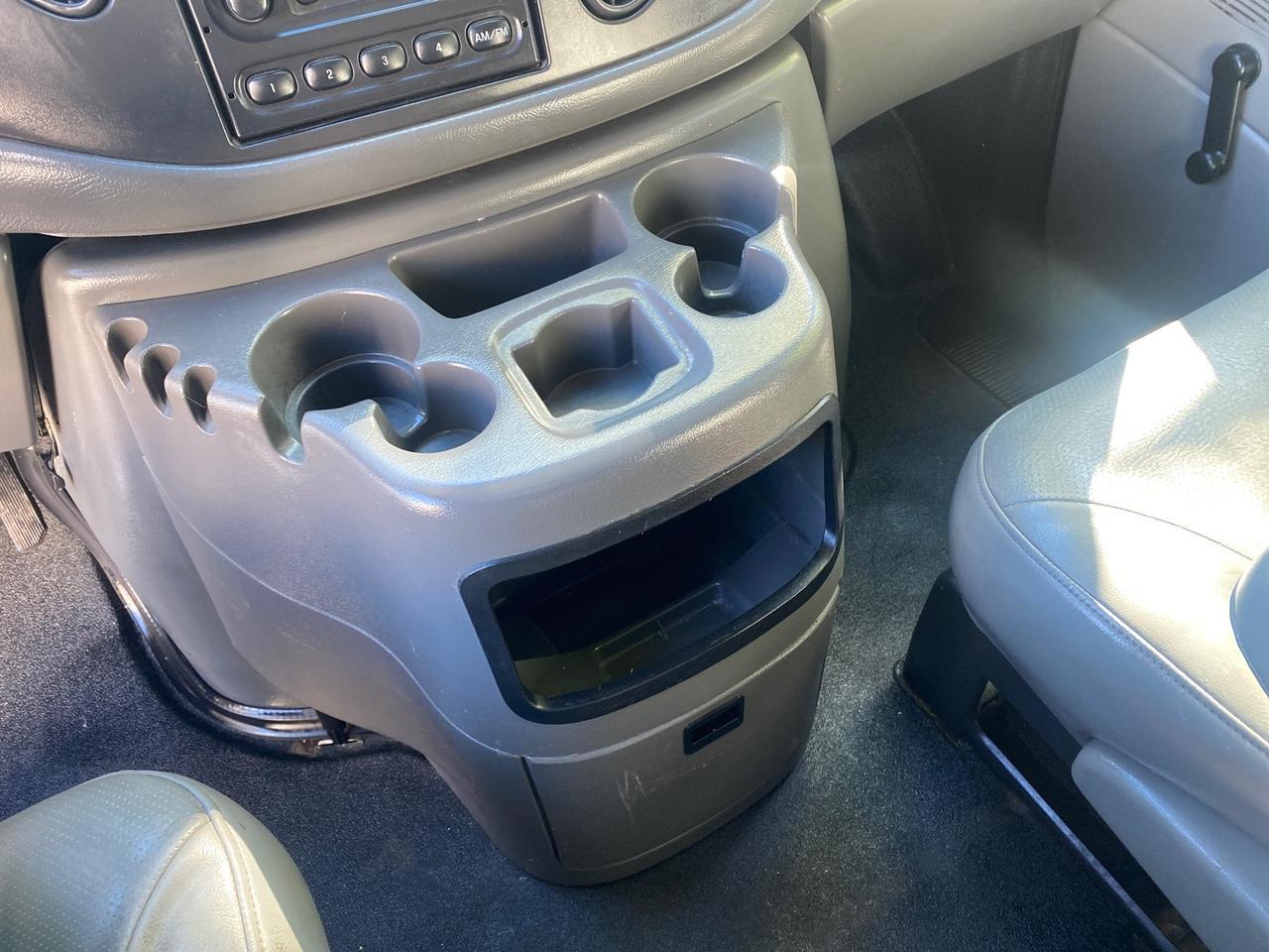 2003 Ford Econoline Cargo Van E 250 SUPER CARGO LOW MILES 67,419 Pompano Beach FL