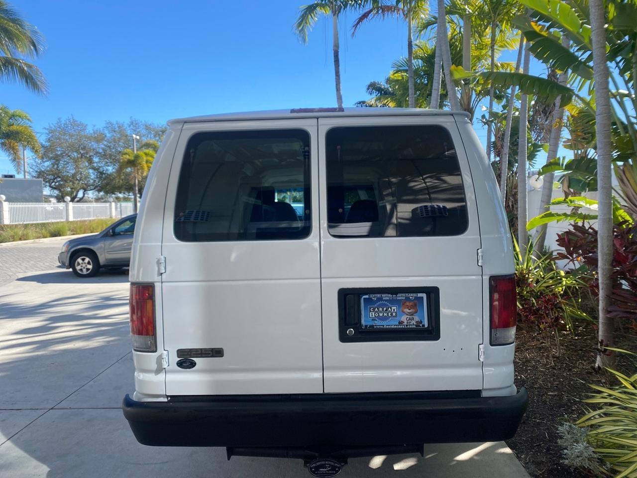 2003 Ford Econoline Cargo Van E 250 SUPER CARGO LOW MILES 67,419 Pompano Beach FL
