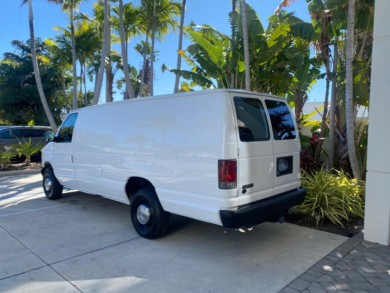 2003 Ford Econoline Cargo Van E 250 SUPER CARGO LOW MILES 67,419 Pompano Beach FL