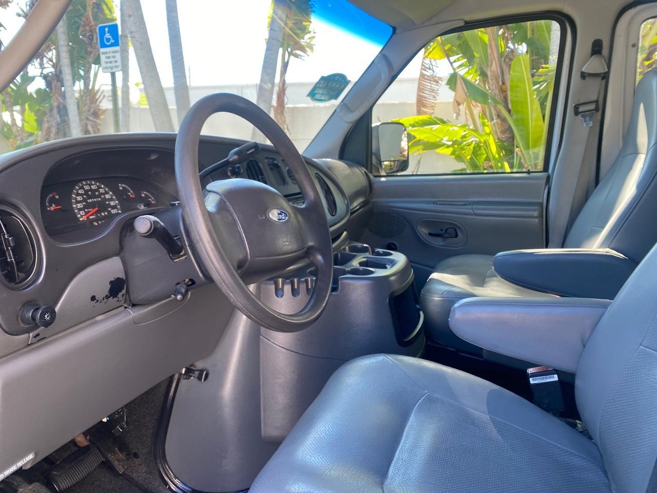 2003 Ford Econoline Cargo Van E 250 SUPER CARGO LOW MILES 67,419 Pompano Beach FL