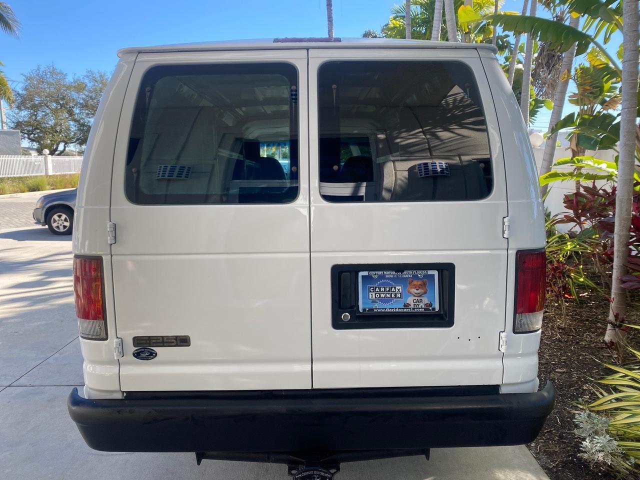 2003 Ford Econoline Cargo Van E 250 SUPER CARGO LOW MILES 67,419 Pompano Beach FL