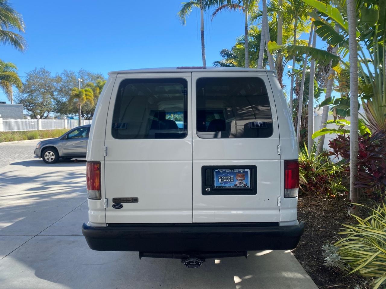 2003 Ford Econoline Cargo Van E 250 SUPER CARGO LOW MILES 67,419 Pompano Beach FL