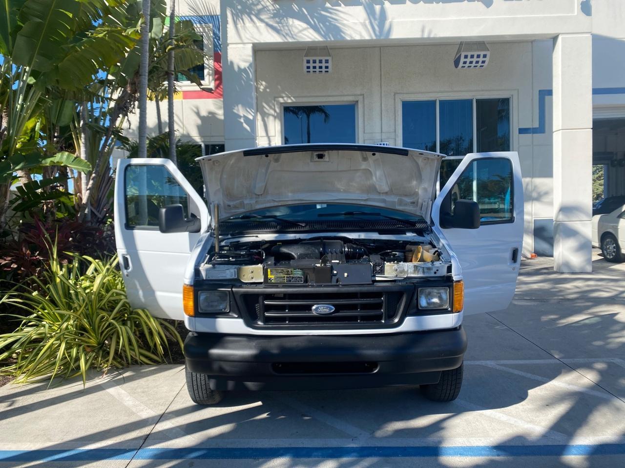 2003 Ford Econoline Cargo Van E 250 SUPER CARGO LOW MILES 67,419 Pompano Beach FL