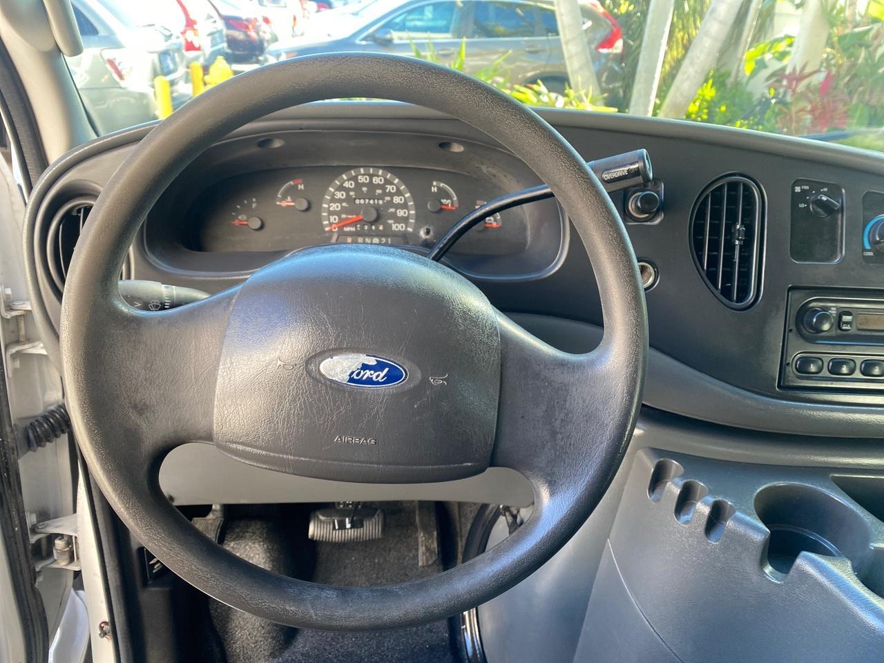 2003 Ford Econoline Cargo Van E 250 SUPER CARGO LOW MILES 67,419 Pompano Beach FL