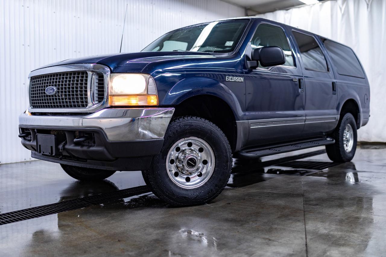 2003 Ford Excursion 4X4 XLT PSeat 3rd Row Red Deer AB