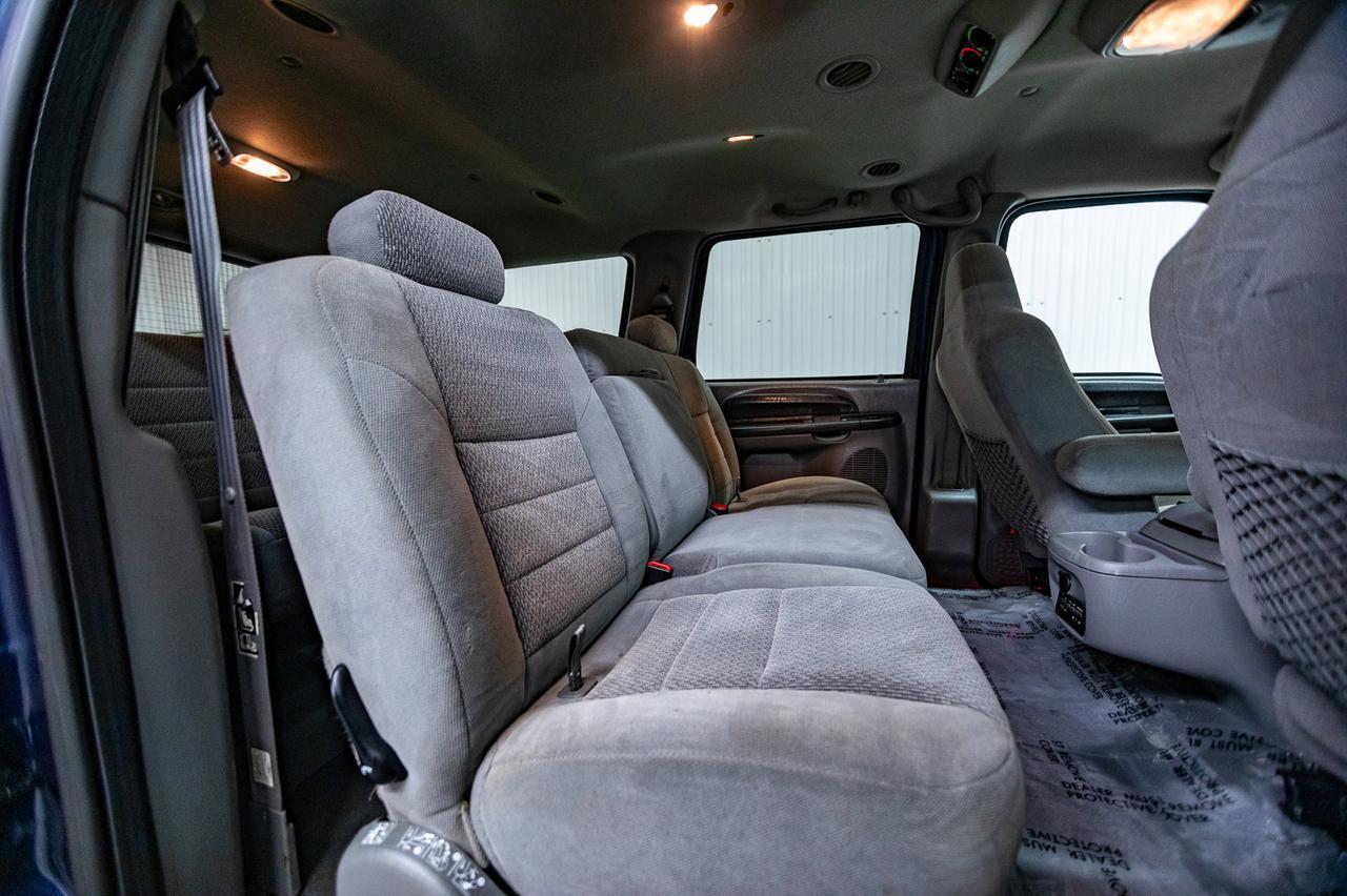 2003 Ford Excursion 4X4 XLT PSeat 3rd Row Red Deer AB