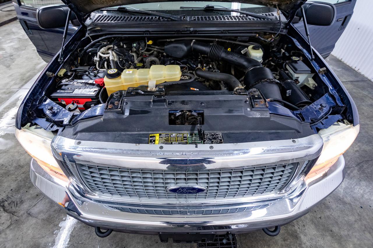 2003 Ford Excursion 4X4 XLT PSeat 3rd Row Red Deer AB