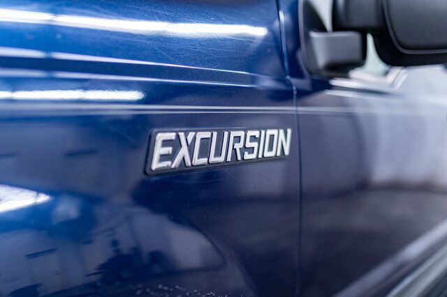 2003 Ford Excursion 4X4 XLT PSeat 3rd Row Red Deer AB