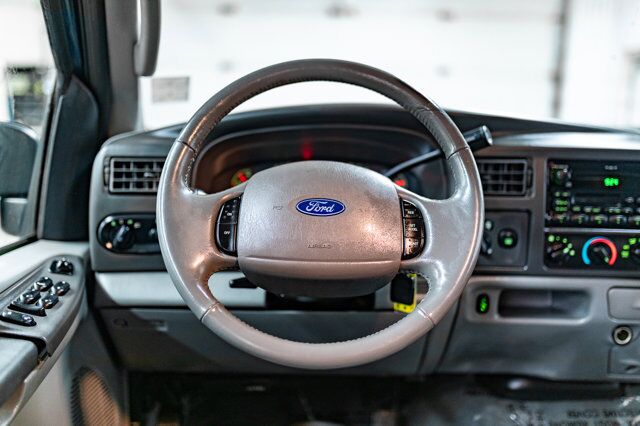 2003 Ford Excursion 4X4 XLT PSeat 3rd Row Red Deer AB