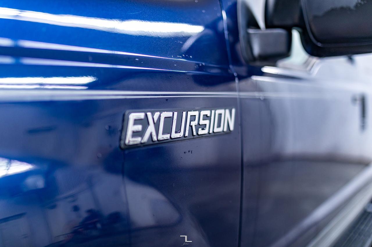 2003 Ford Excursion 4x4 XLT PSeat Winch Red Deer AB