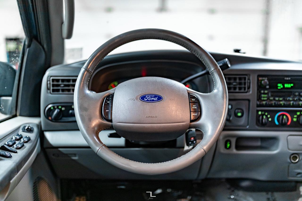 2003 Ford Excursion 4x4 XLT PSeat Winch Red Deer AB