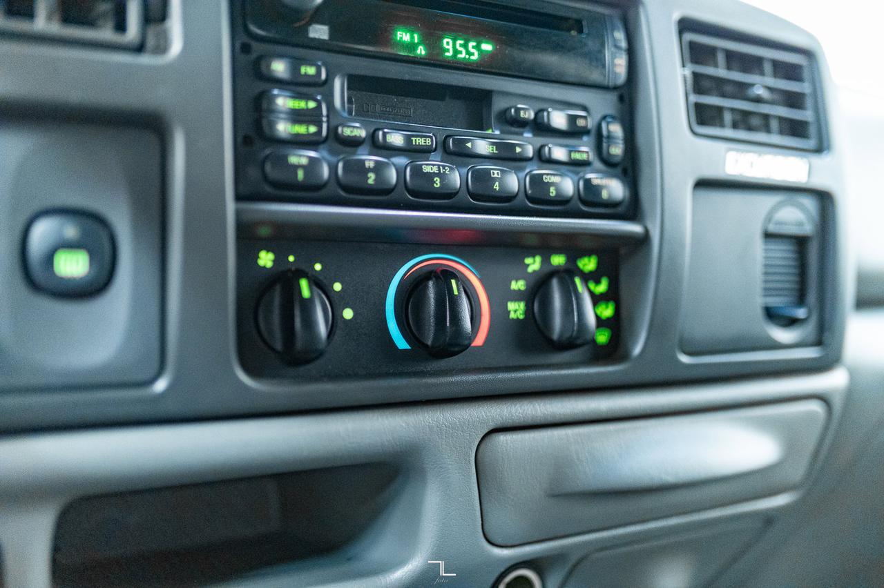 2003 Ford Excursion 4x4 XLT PSeat Winch Red Deer AB