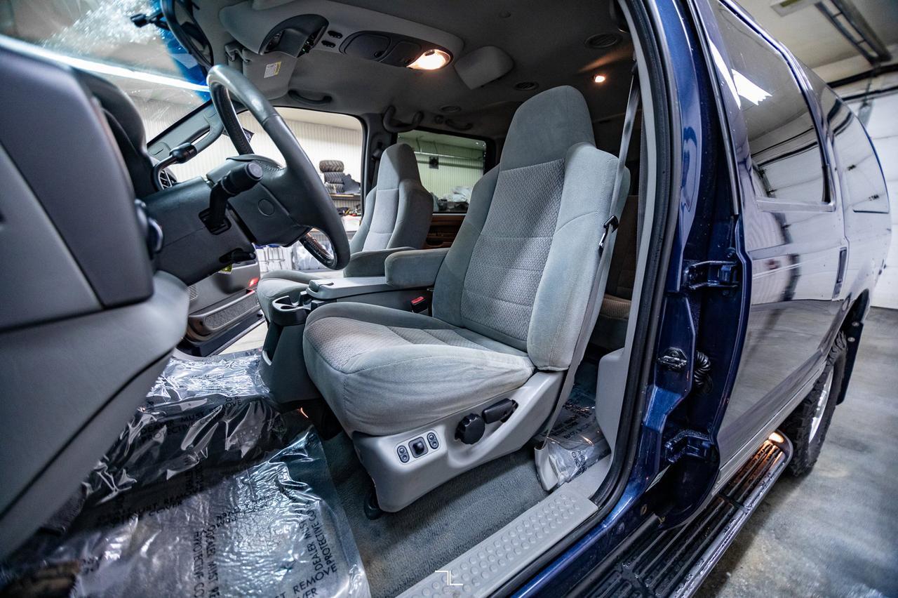 2003 Ford Excursion 4x4 XLT PSeat Winch Red Deer AB