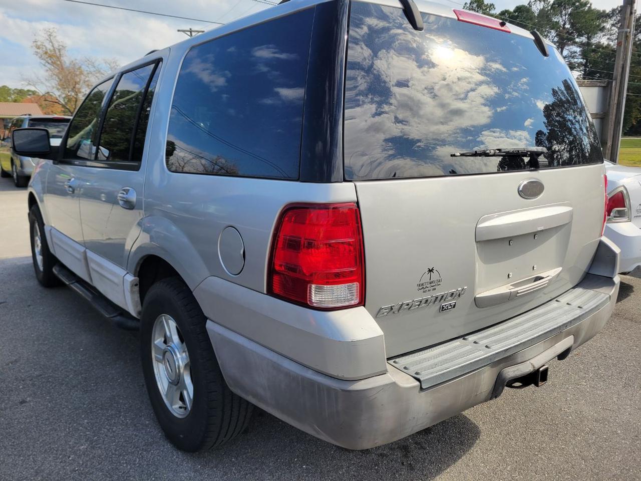 2003 Ford Expedition XLT