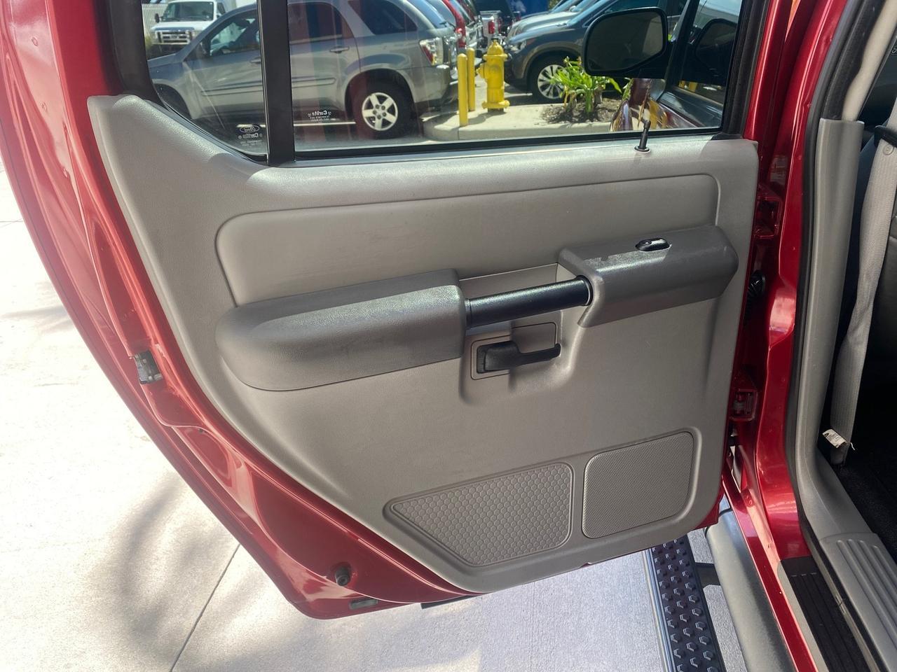 2003 Ford Explorer Sport Trac XLT LOW MILES 59,213 Pompano Beach FL