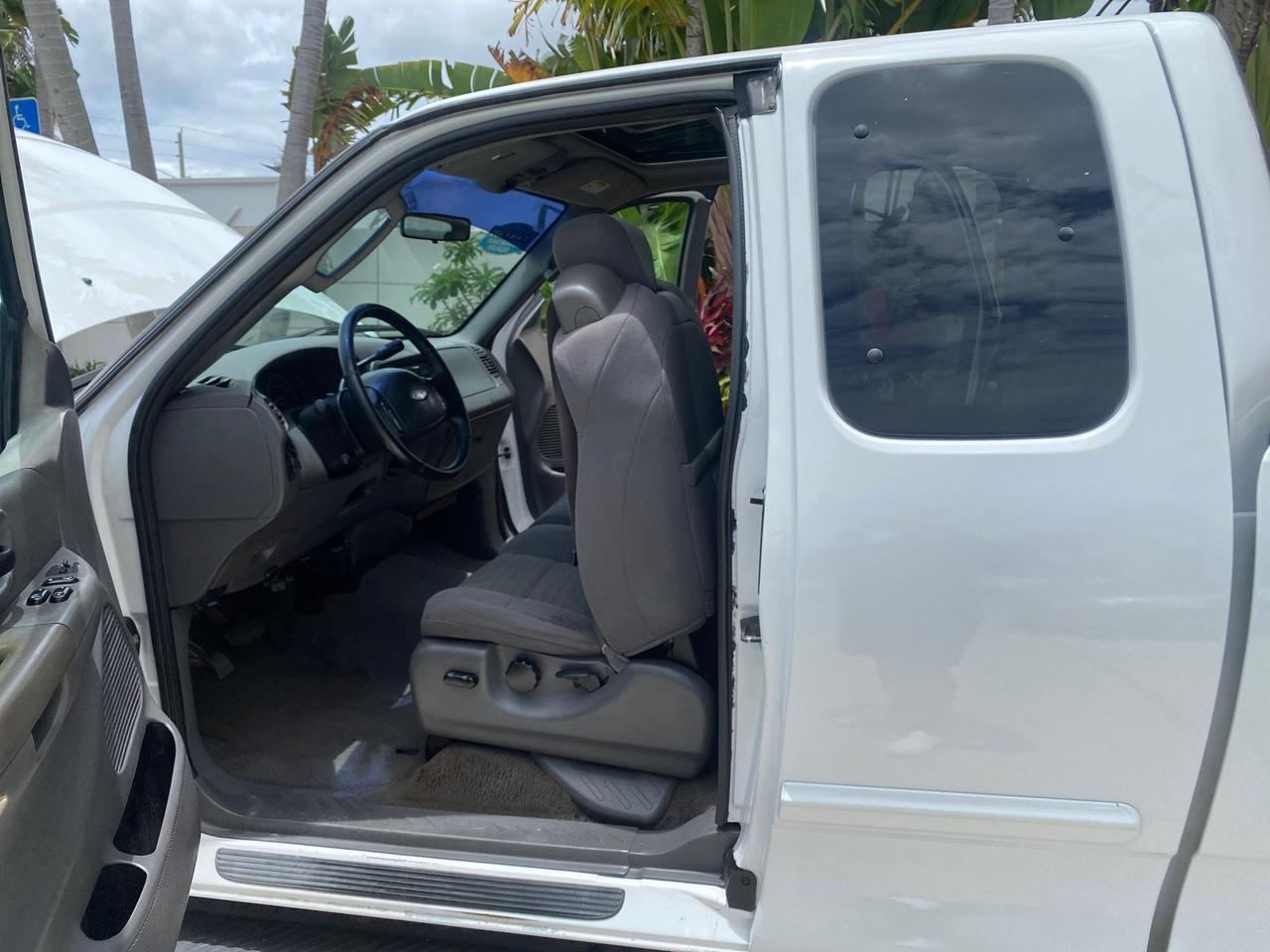 2003 Ford F-150 XLT SPORT LOW MILES 70,700 1 OWNER Pompano Beach FL