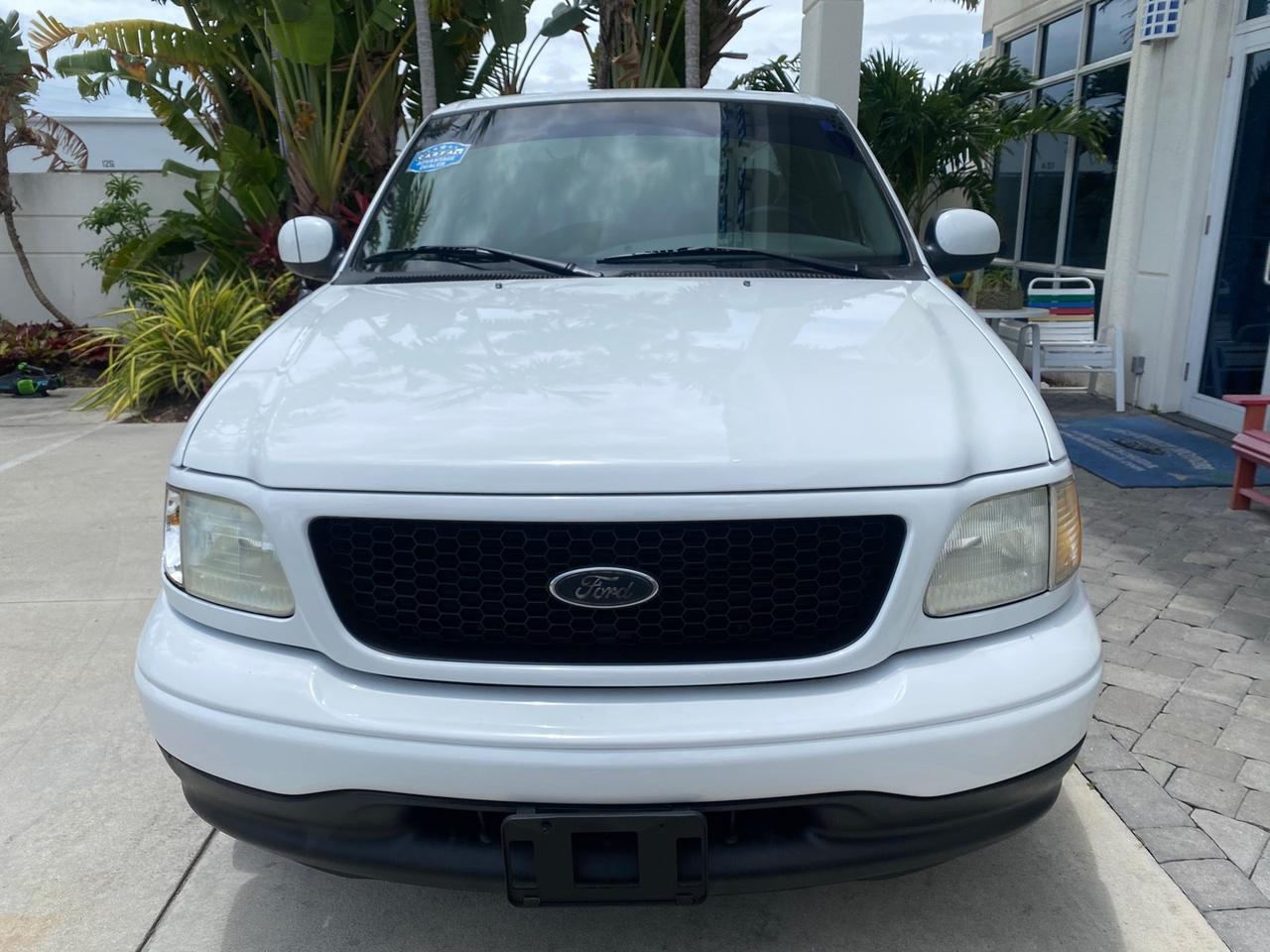 2003 Ford F-150 XLT SPORT LOW MILES 70,700 1 OWNER