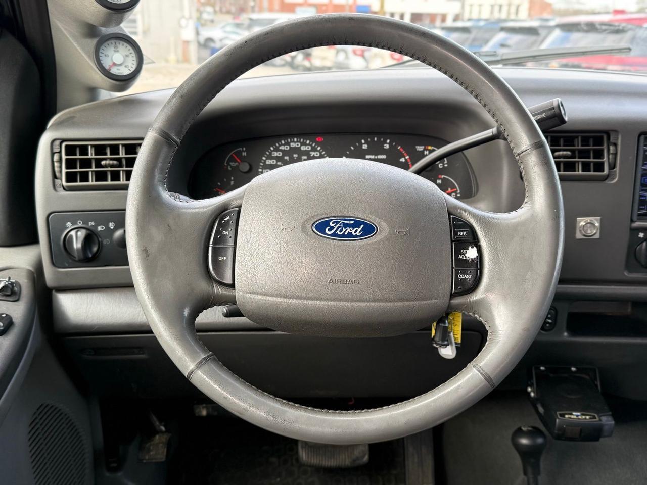 2003 Ford F-350SD Lariat Crestwood KY