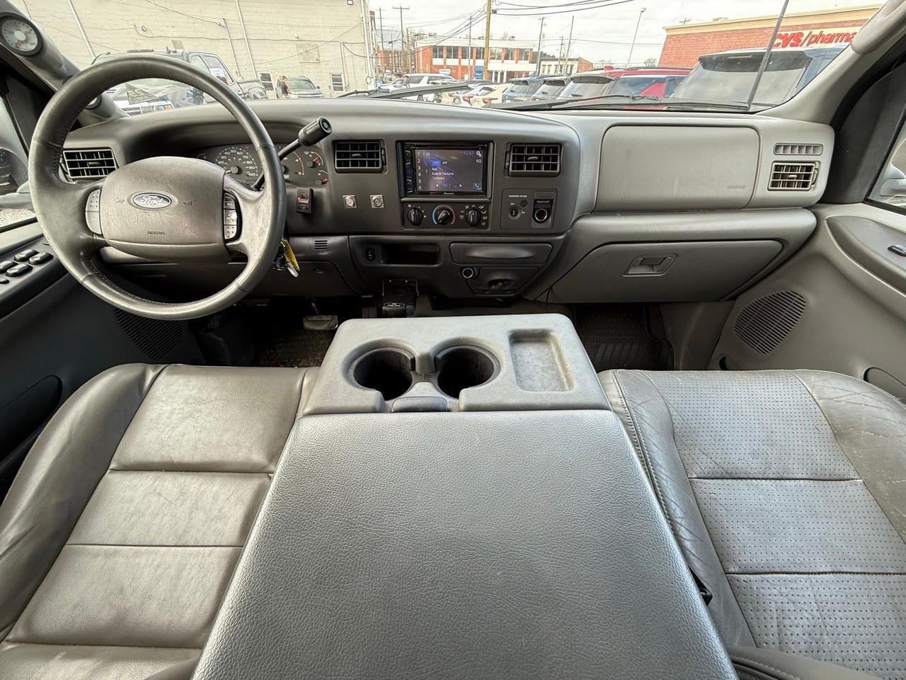 2003 Ford F-350SD Lariat Crestwood KY