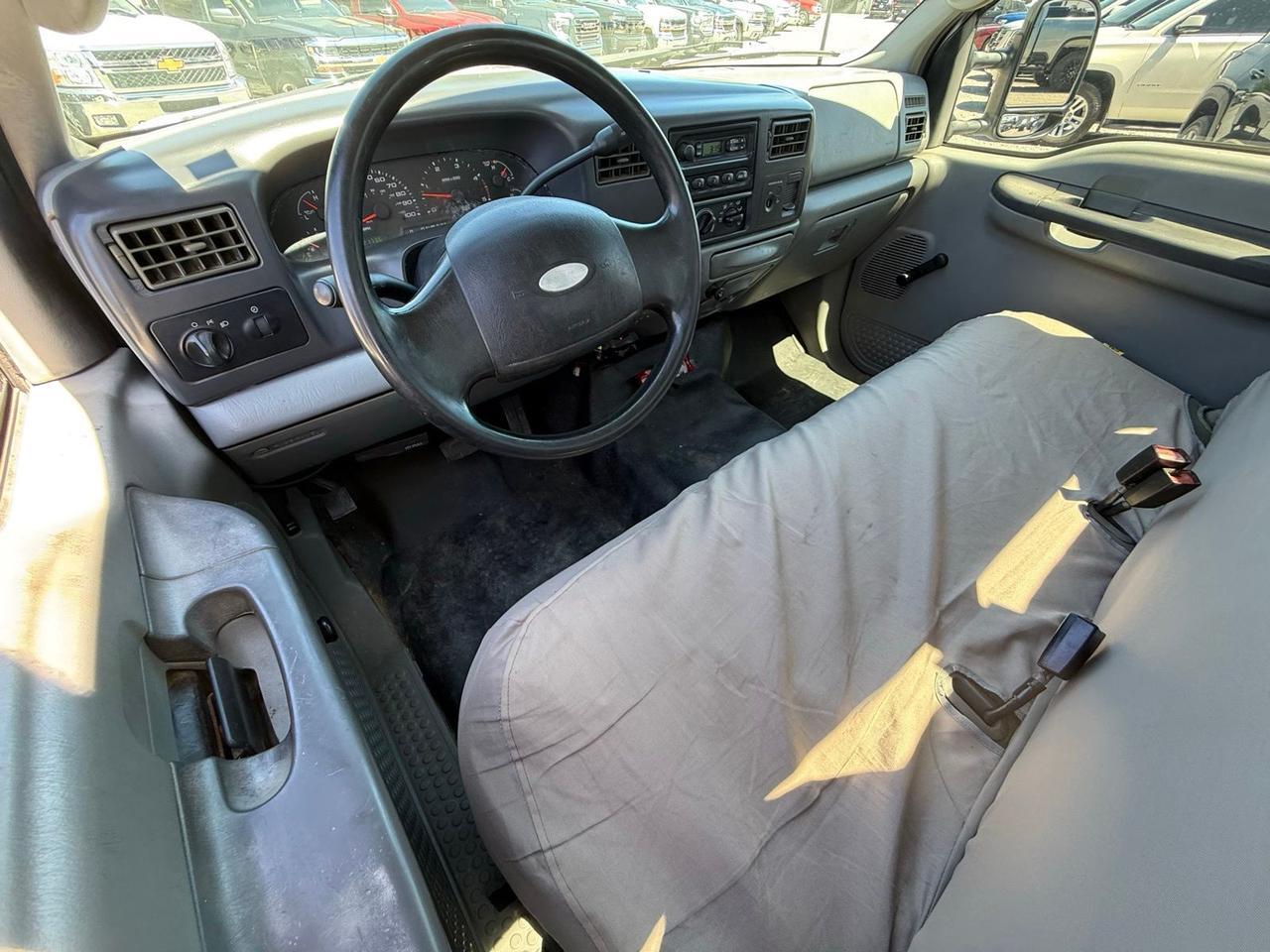 2003 Ford F-450SD Crestwood KY