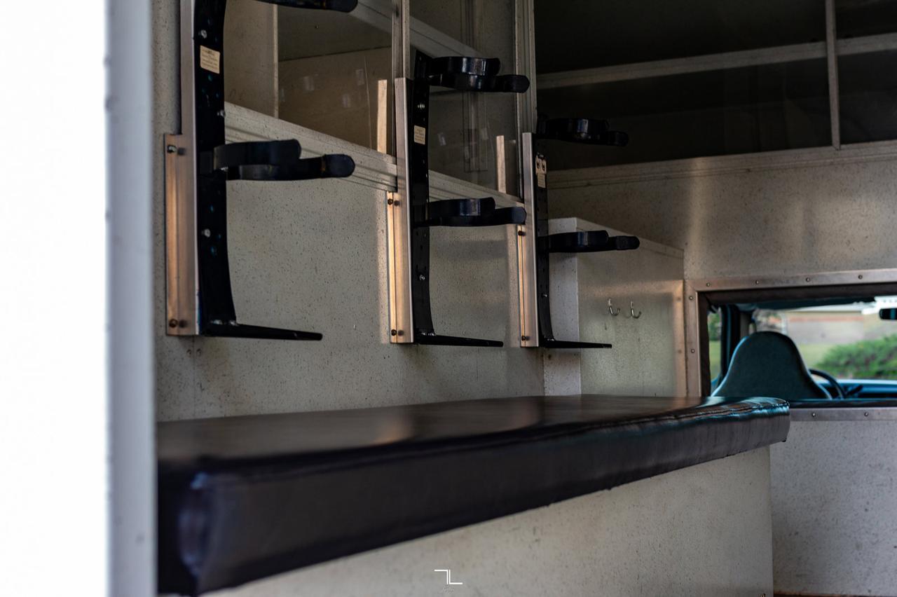 2003 Ford F-550 4x4 Crew Cab XL Service Body Diesel Red Deer AB