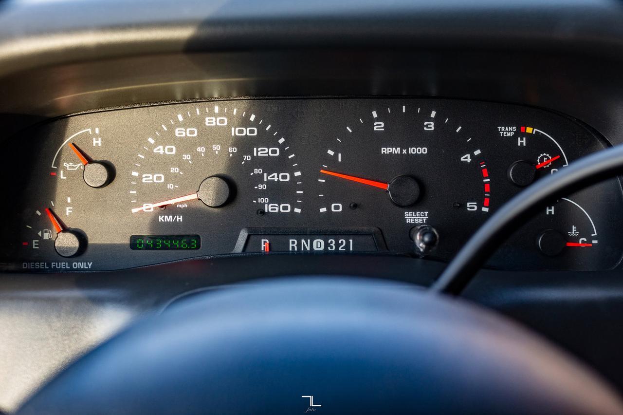 2003 Ford F-550 4x4 Crew Cab XL Service Body Diesel Red Deer AB