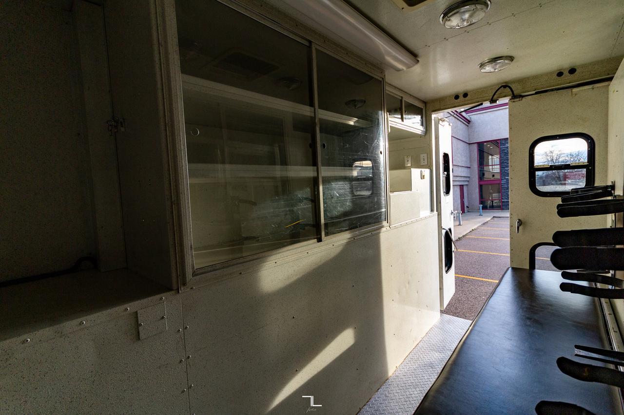 2003 Ford F-550 4x4 Crew Cab XL Service Body Diesel Red Deer AB