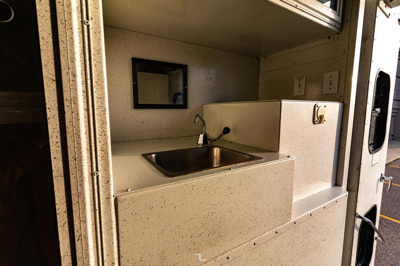 2003 Ford F-550 4x4 Crew Cab XL Service Body Diesel Red Deer AB