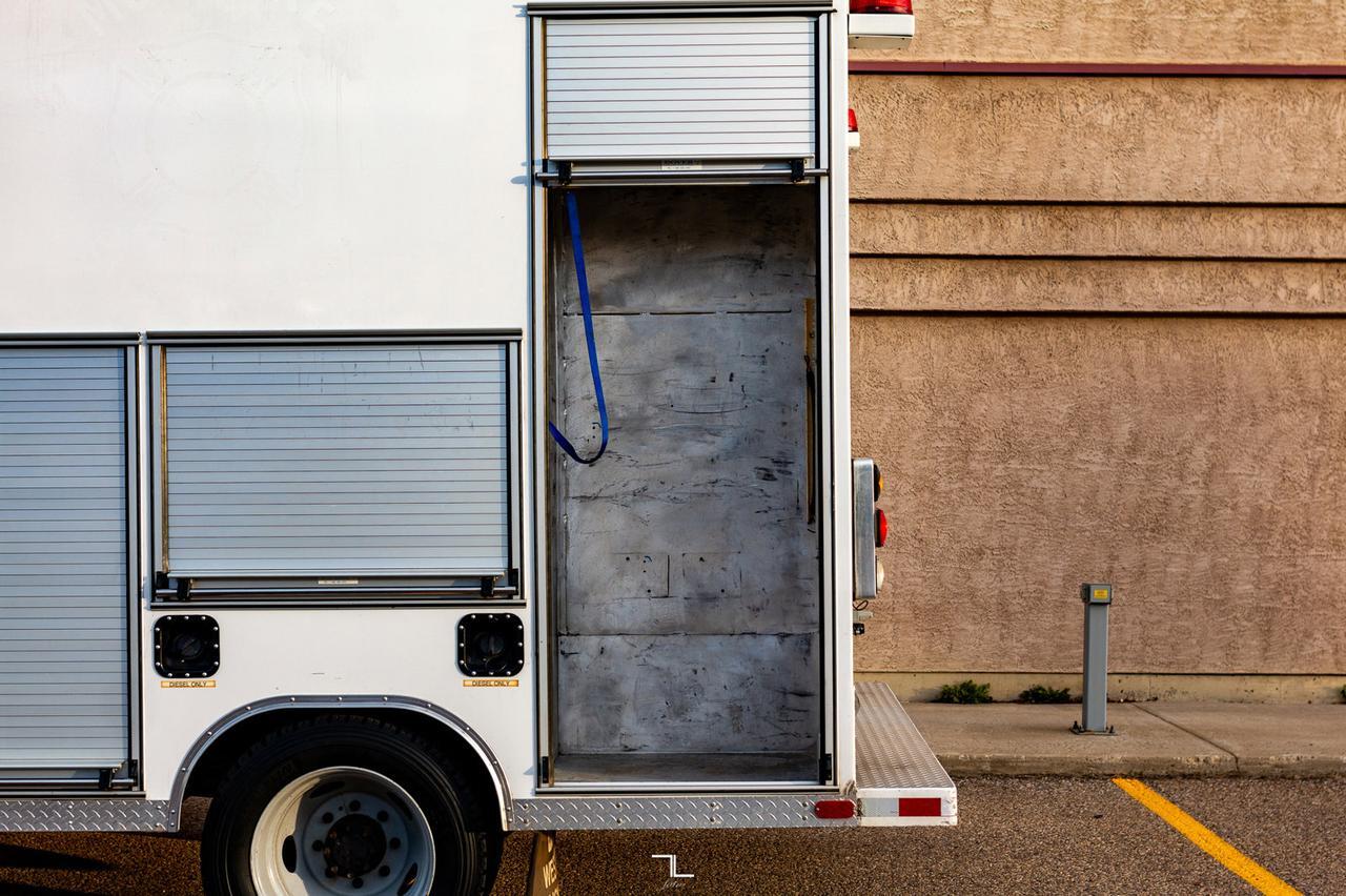 2003 Ford F-550 4x4 Crew Cab XL Service Body Diesel Red Deer AB