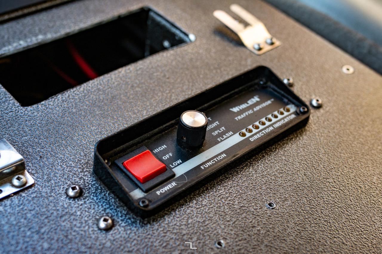 2003 Ford F-550 4x4 Crew Cab XL Service Body Diesel Red Deer AB