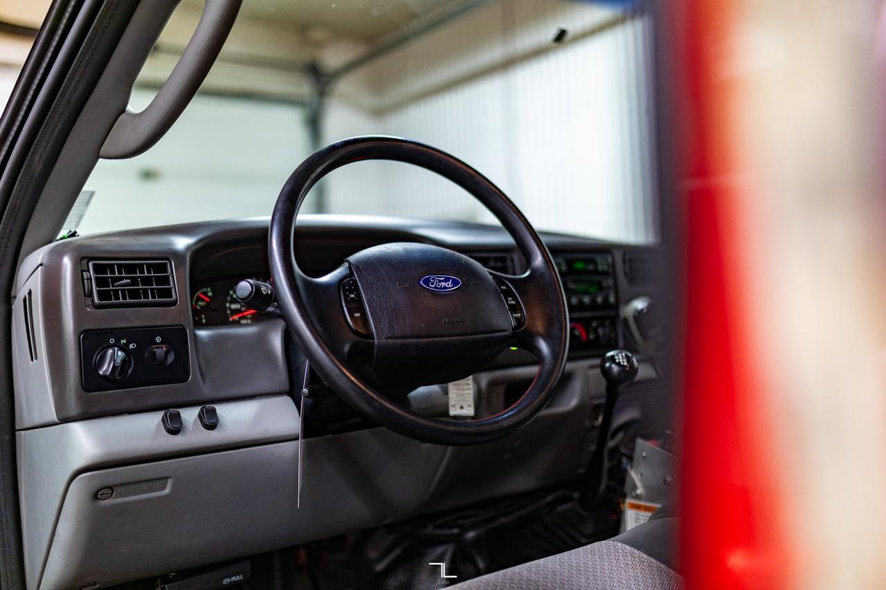 2003 Ford F-550 4x4 Crew Cab XLT Brush Rescue Firetruck Diesel Manual Red Deer AB