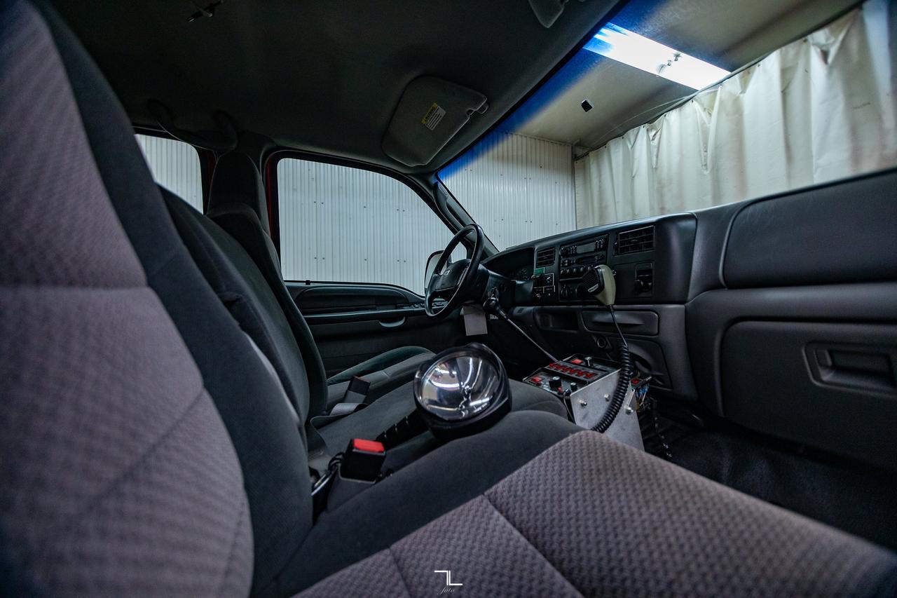 2003 Ford F-550 4x4 Crew Cab XLT Brush Rescue Firetruck Diesel Manual Red Deer AB