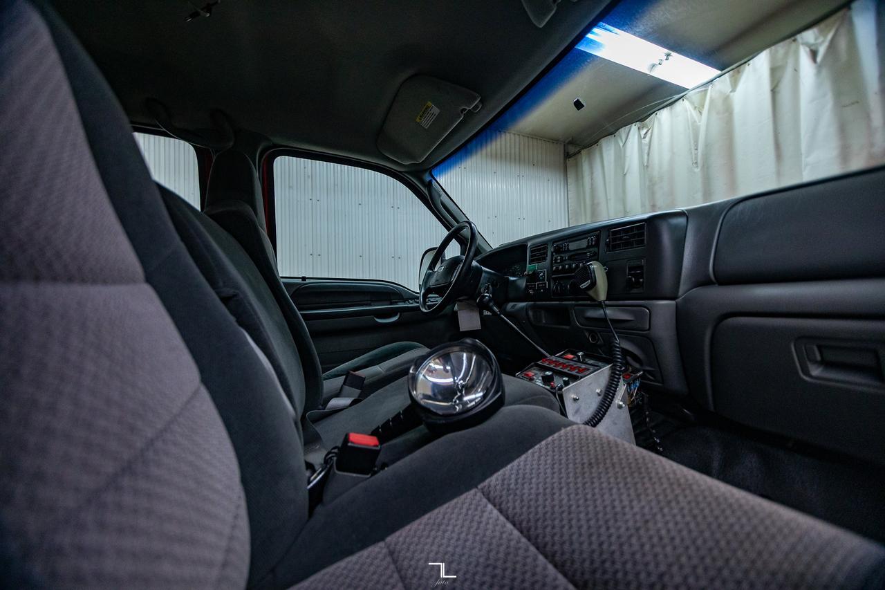 2003 Ford F-550 4x4 Crew Cab XLT Brush Rescue Firetruck Diesel Manual Red Deer AB