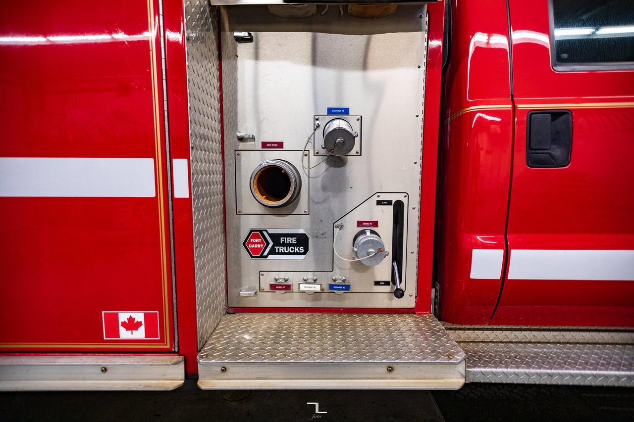 2003 Ford F-550 4x4 Crew Cab XLT Brush Rescue Firetruck Diesel Manual Red Deer AB