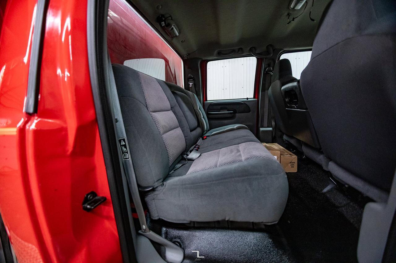 2003 Ford F-550 4x4 Crew Cab XLT Brush Rescue Firetruck Diesel Manual Red Deer AB