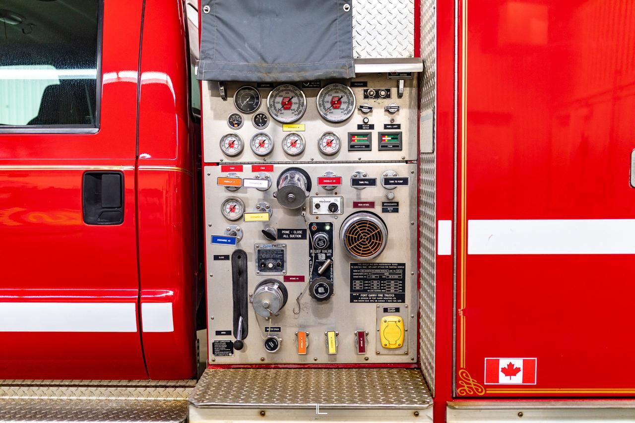 2003 Ford F-550 4x4 Crew Cab XLT Brush Rescue Firetruck Diesel Manual Red Deer AB